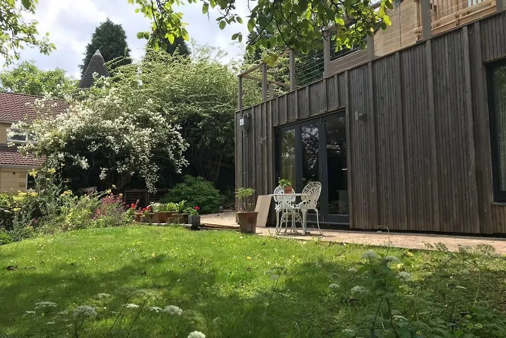 Garden Hideaway, Self-Contained, Edge Of Bath Apartment